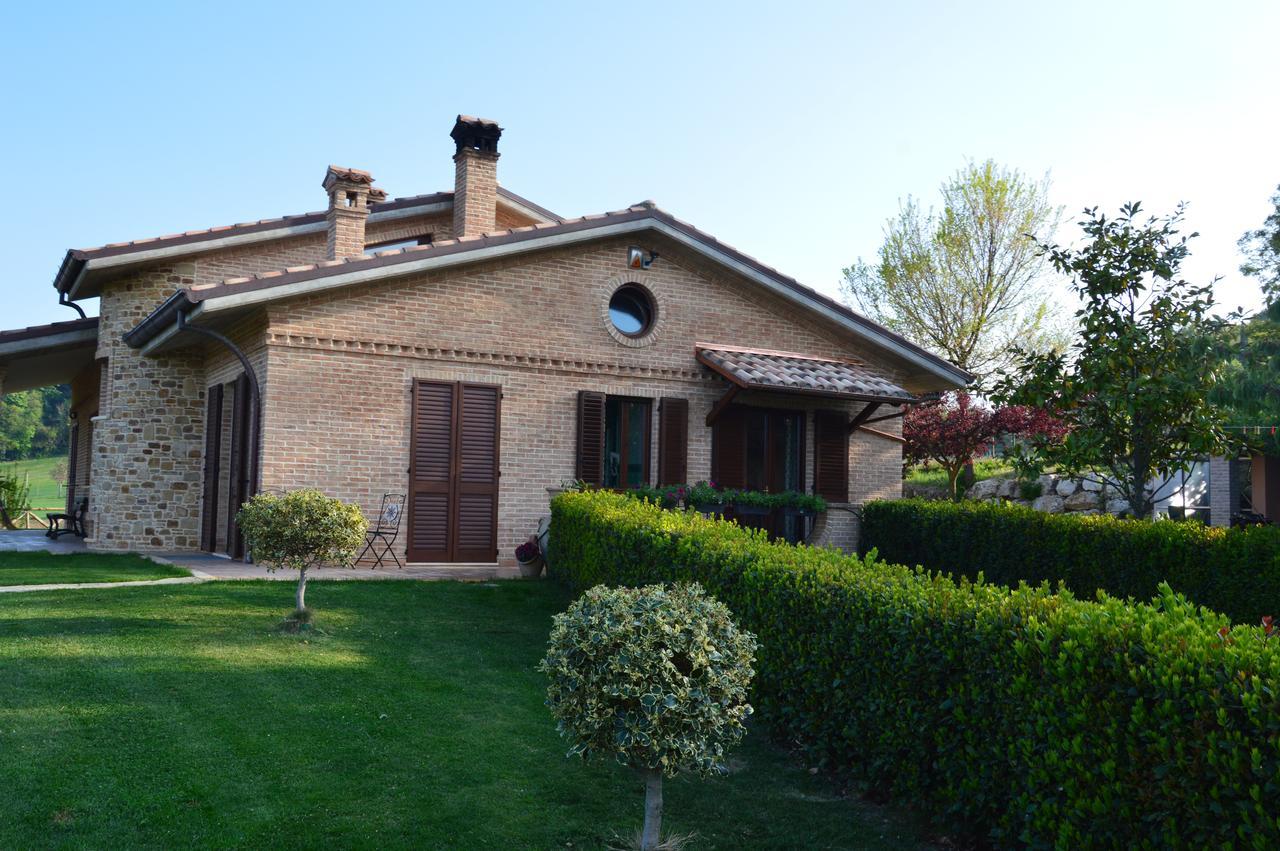 B&B Madonna Carradori Offagna Eksteriør billede