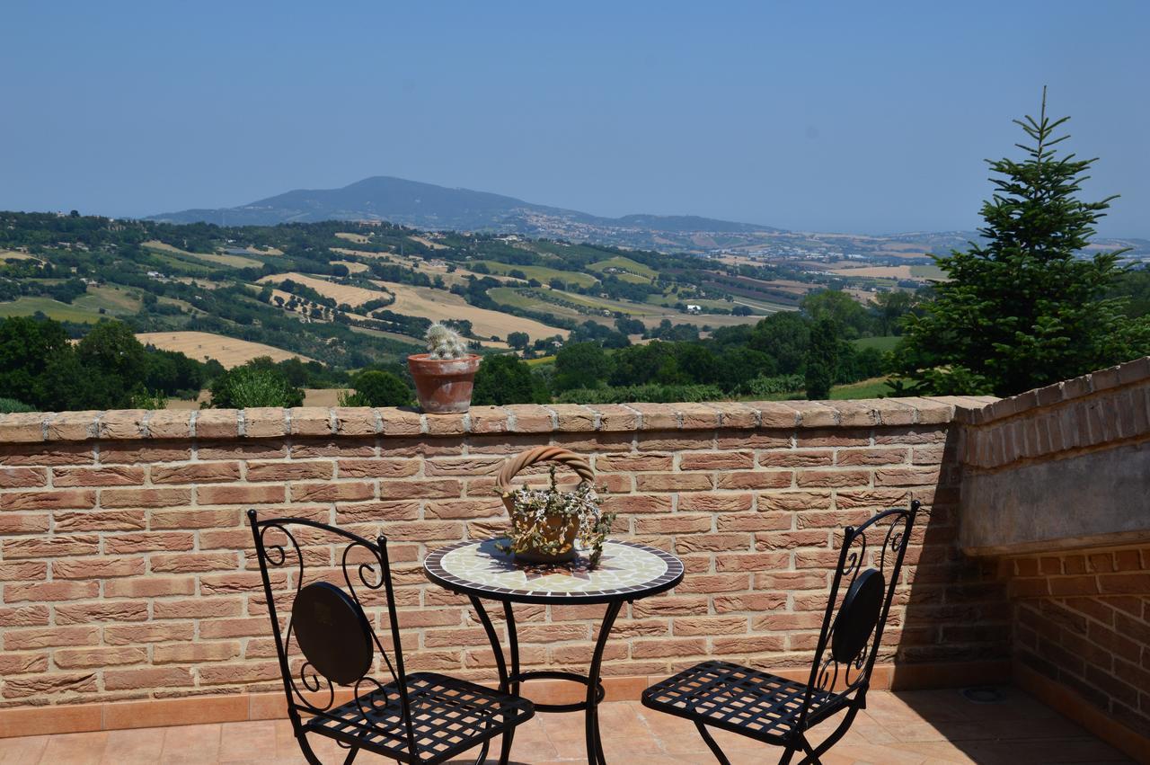 B&B Madonna Carradori Offagna Eksteriør billede
